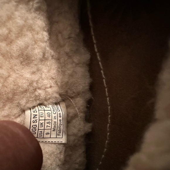 UGG WOMENS BETTEY BROWN style FLEECE/WOOL LINED SLIP ON SHOES. SZ 9 - Picture 13 of 13